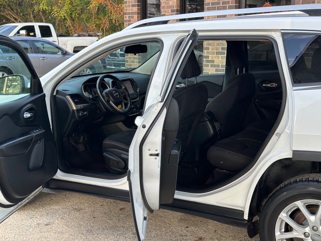 2016 Jeep Cherokee Image 7
