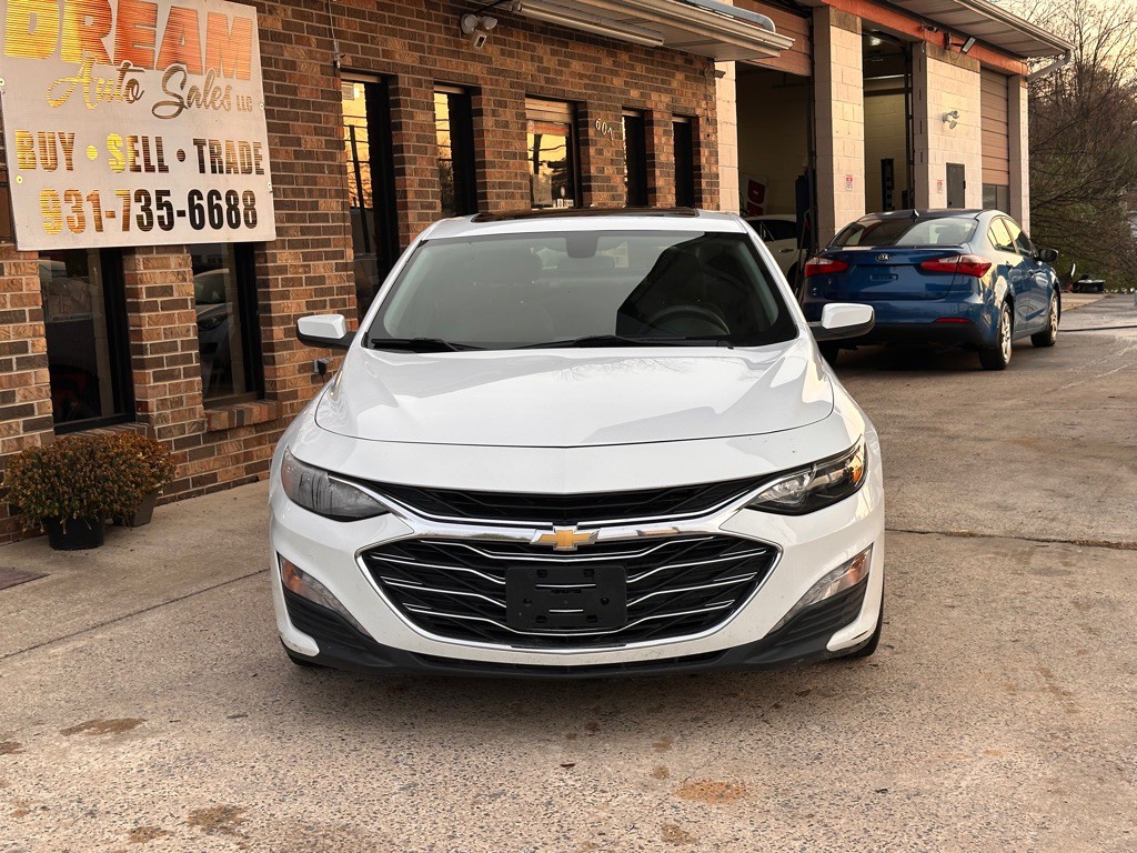 2022 Chevrolet Malibu Image 3