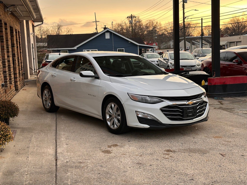 2022 Chevrolet Malibu Image 4