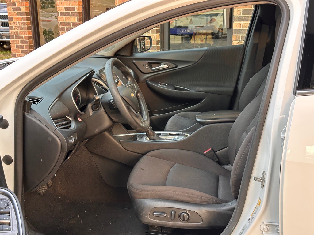 2022 Chevrolet Malibu Image 7