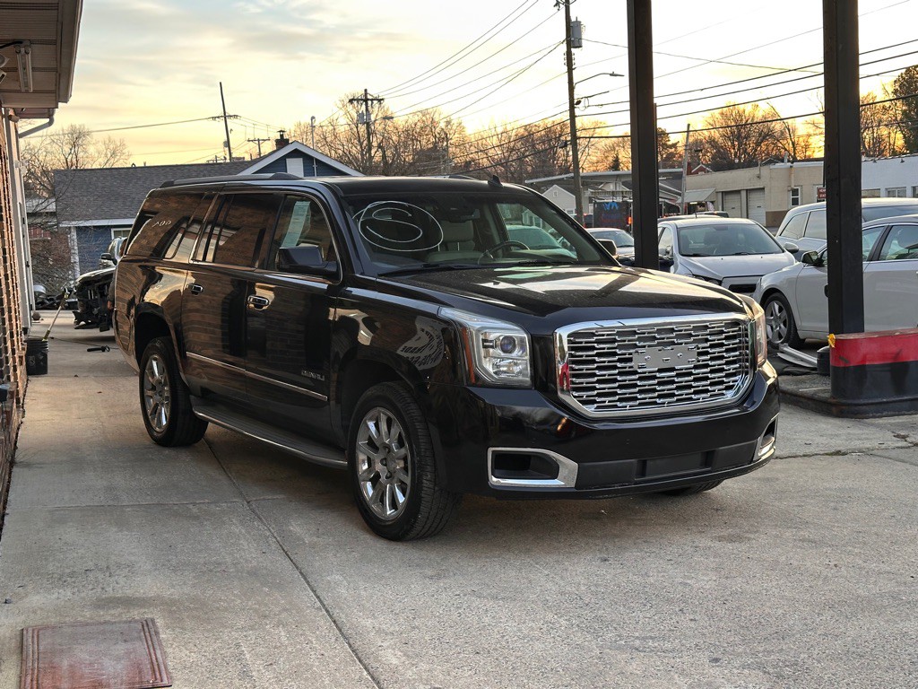 2015 GMC Yukon Image 3