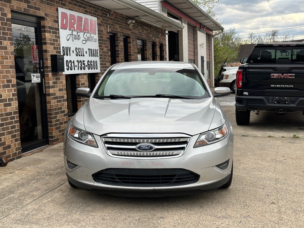 2011 Ford Taurus Image 3