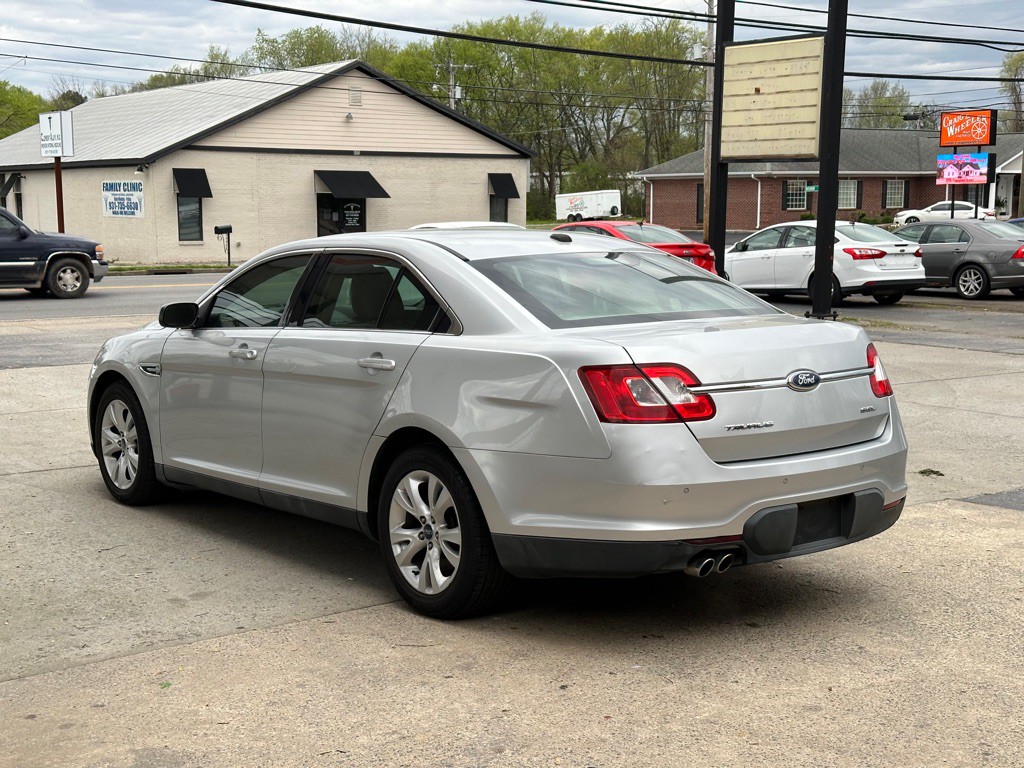 2011 Ford Taurus Image 7