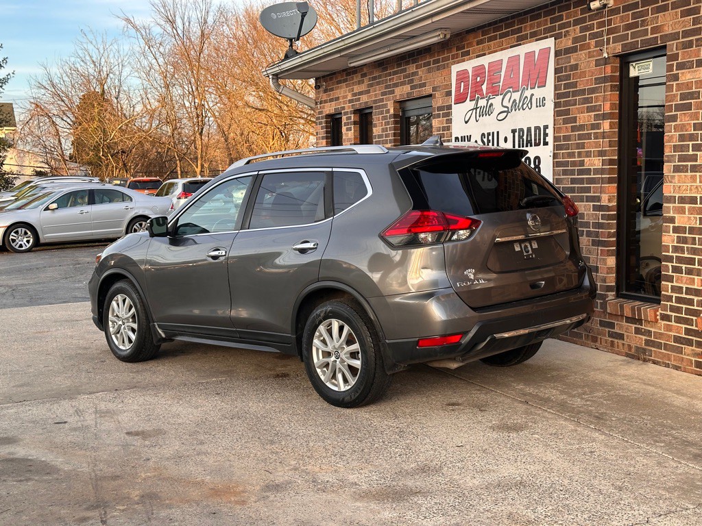 2017 Nissan Rogue Image 5
