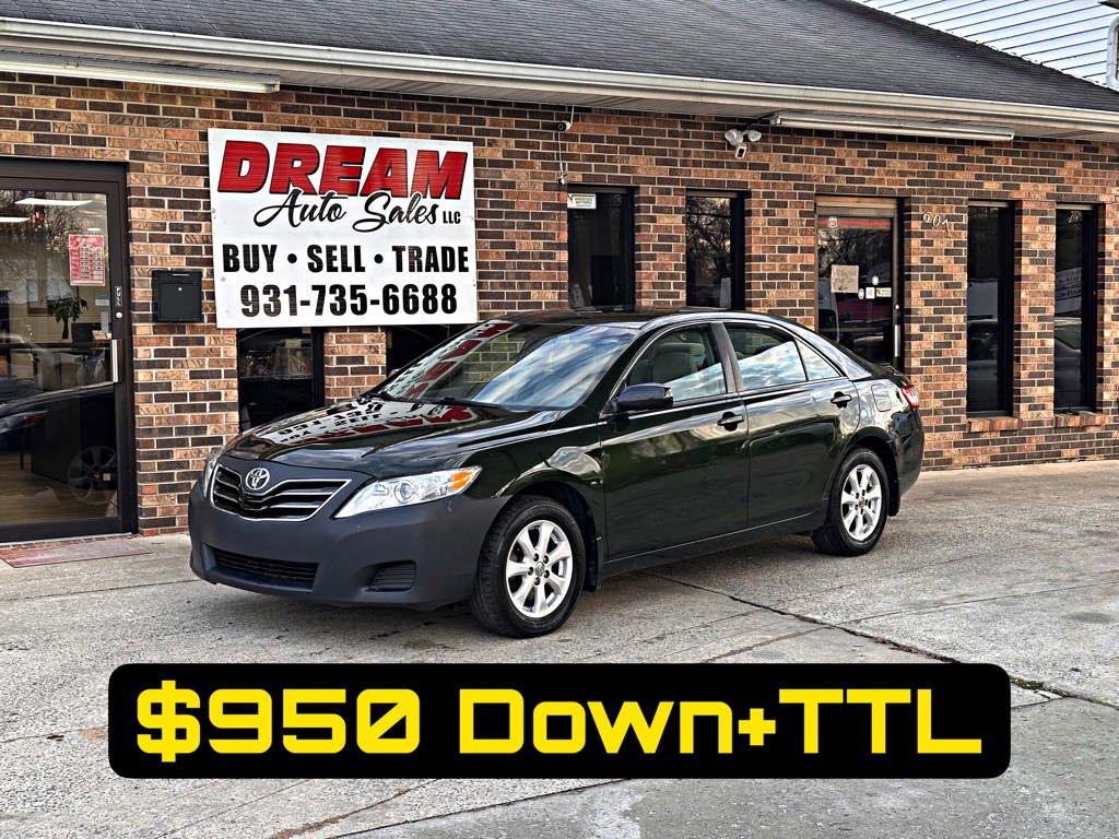 2010 Toyota Camry Image 1