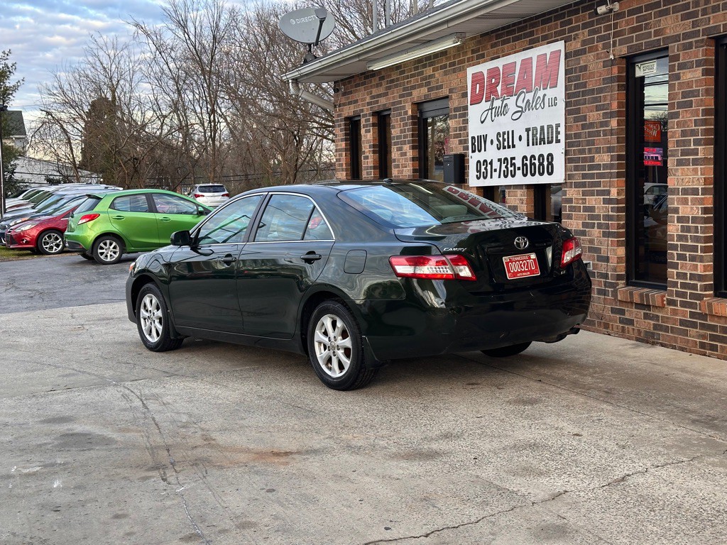 2010 Toyota Camry Image 5