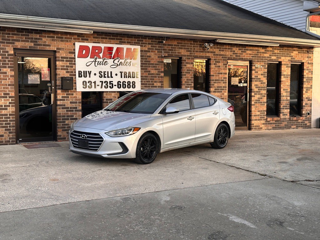 2018 Hyundai Elantra Image 2