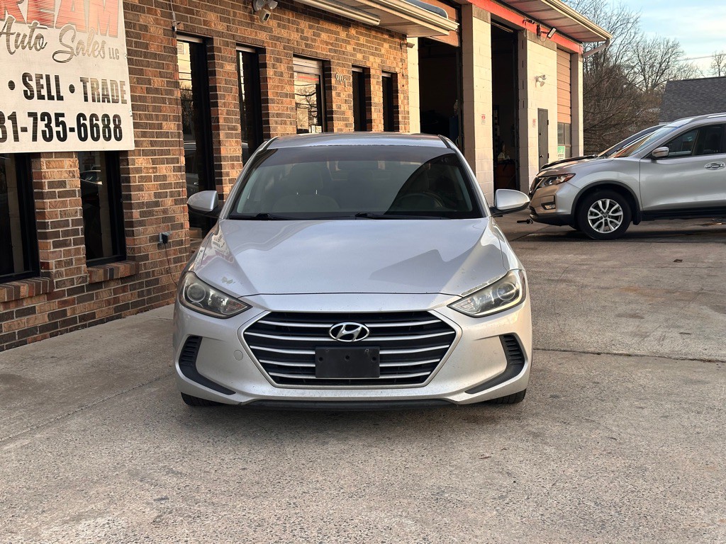 2018 Hyundai Elantra Image 3
