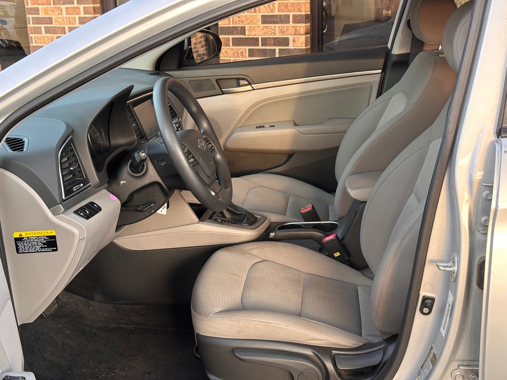2018 Hyundai Elantra Image 7
