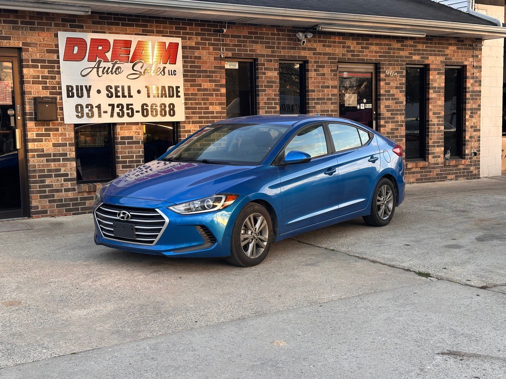 2017 Hyundai Elantra Image 2