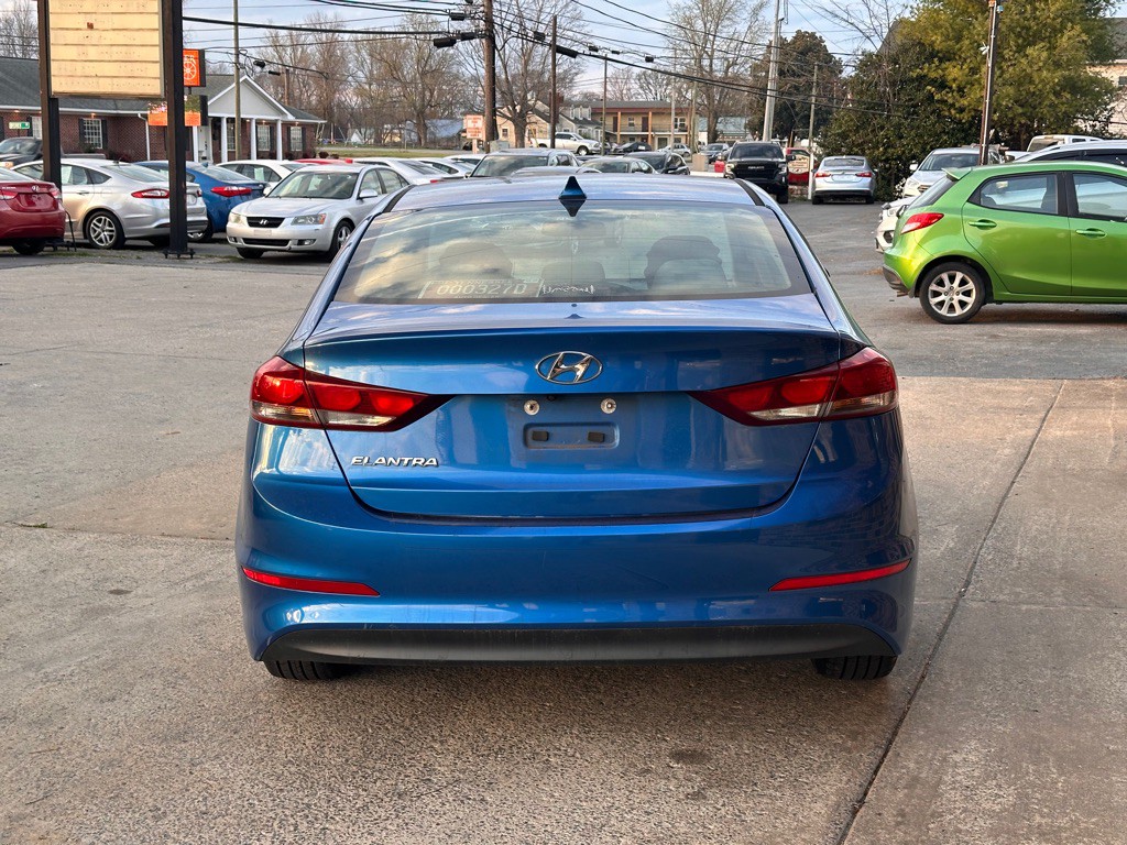 2017 Hyundai Elantra Image 6