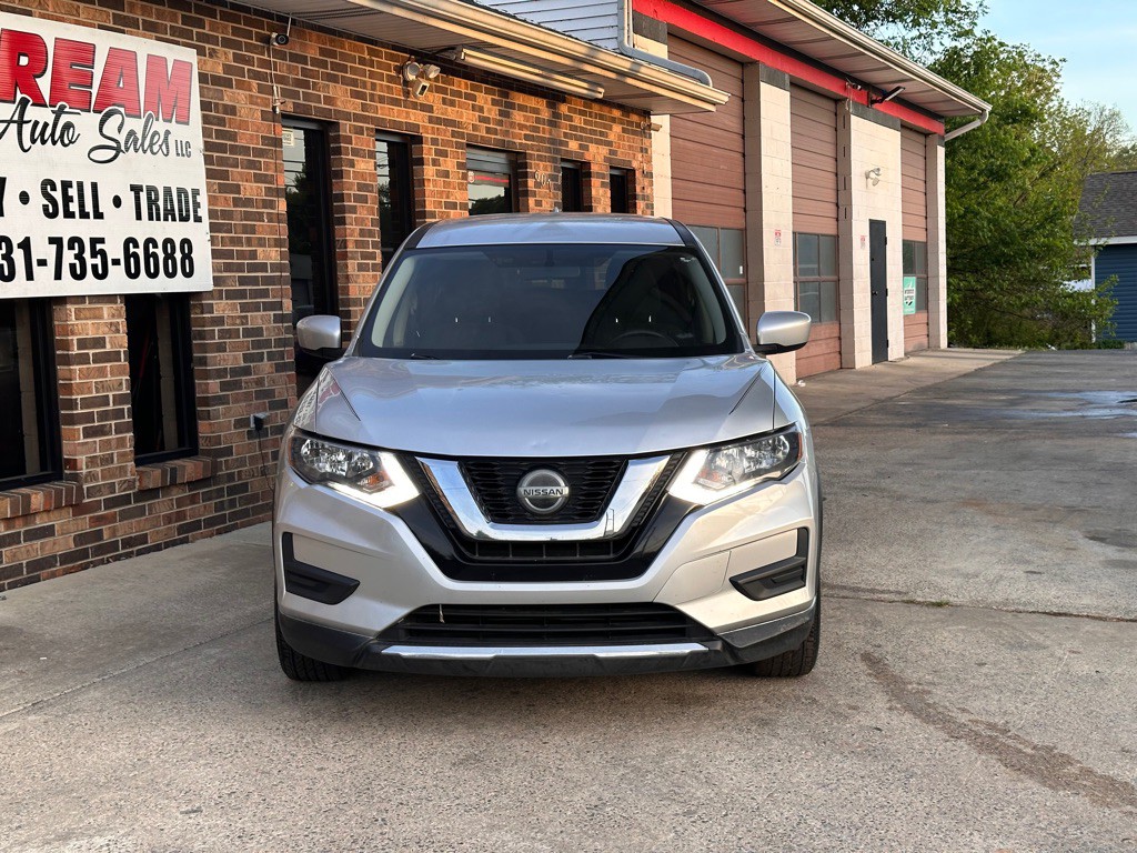 2018 Nissan Rogue Image 3