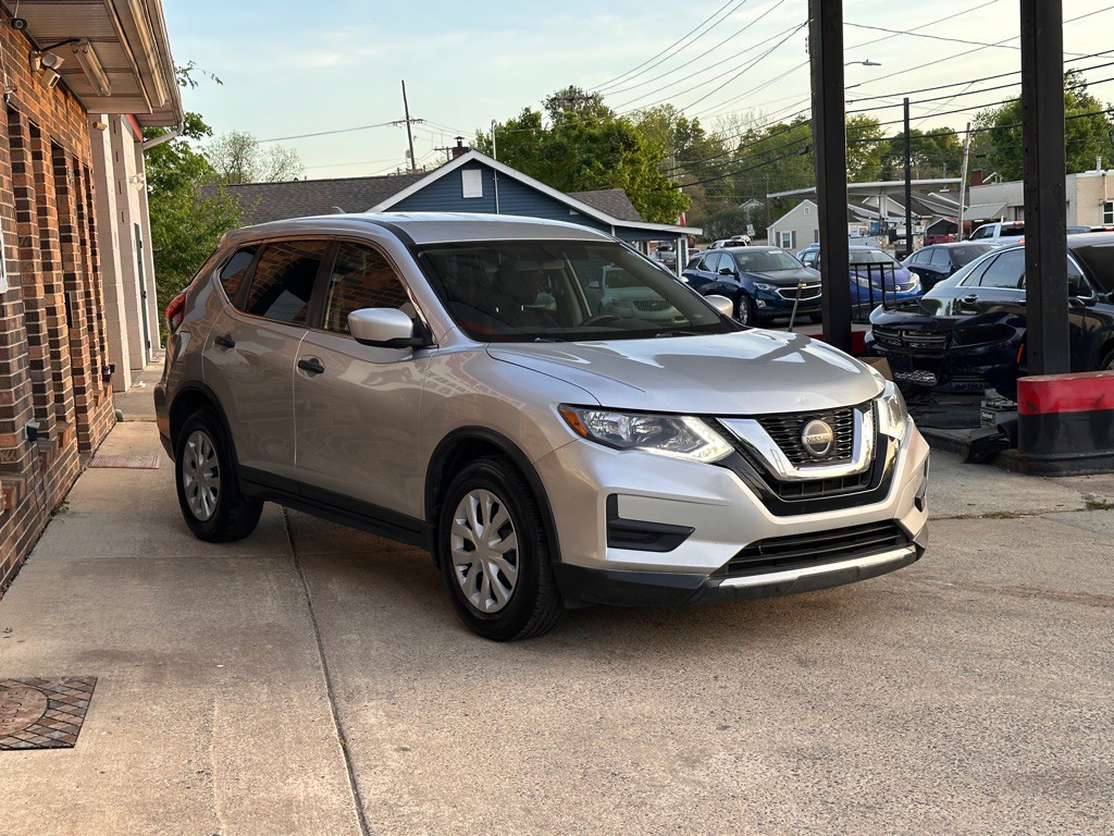 2018 Nissan Rogue Image 4