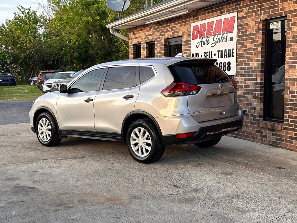 2018 Nissan Rogue Image 5