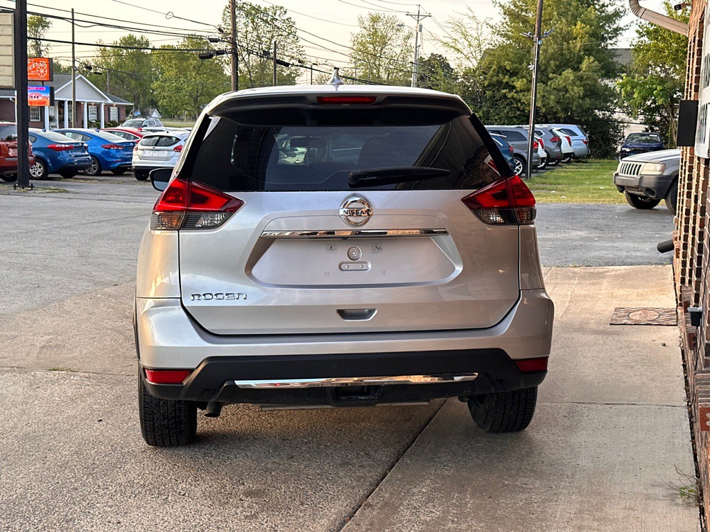 2018 Nissan Rogue Image 6