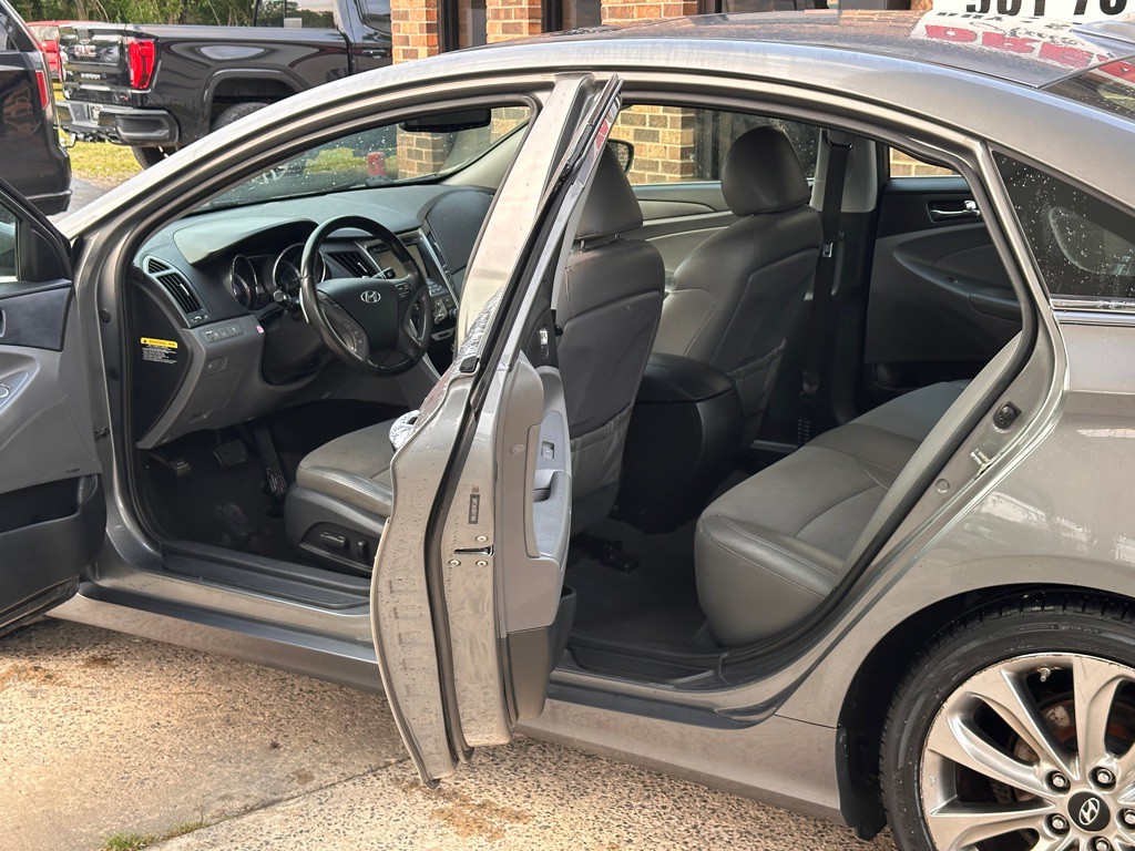 2013 Hyundai Sonata Image 8