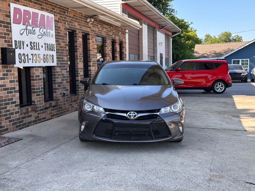 2015 Toyota Camry Image 4