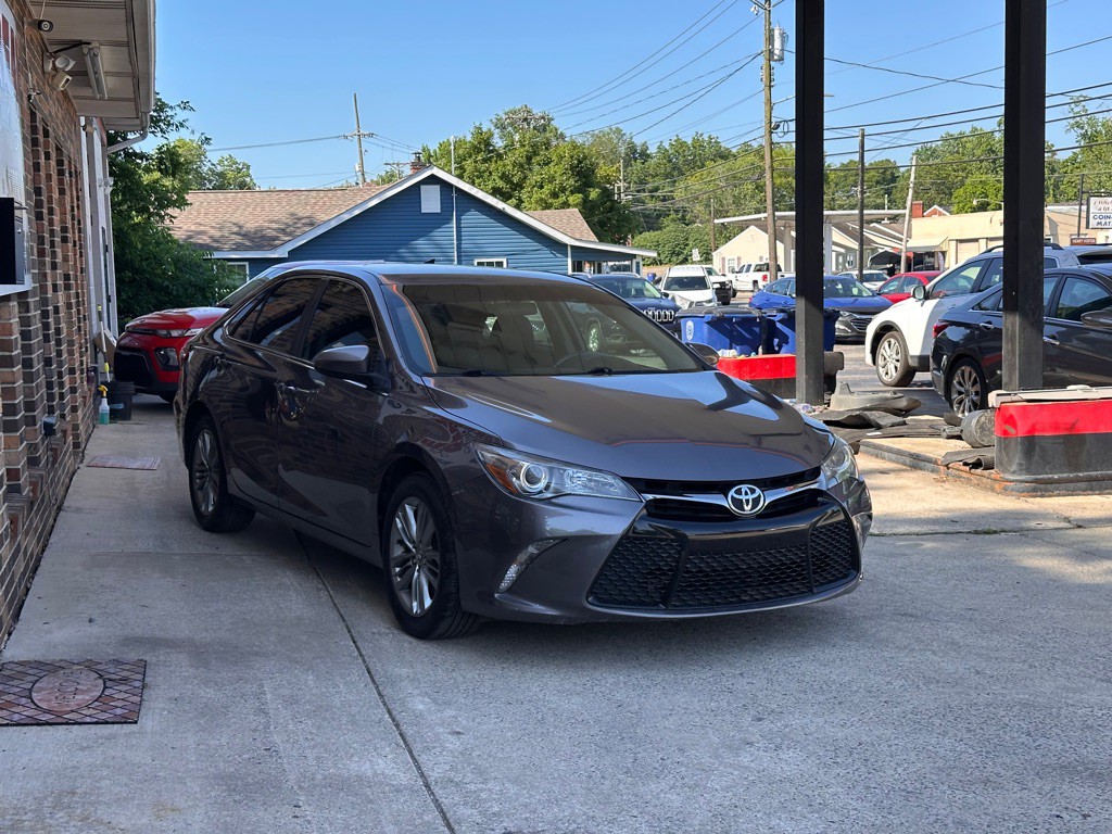 2015 Toyota Camry Image 5