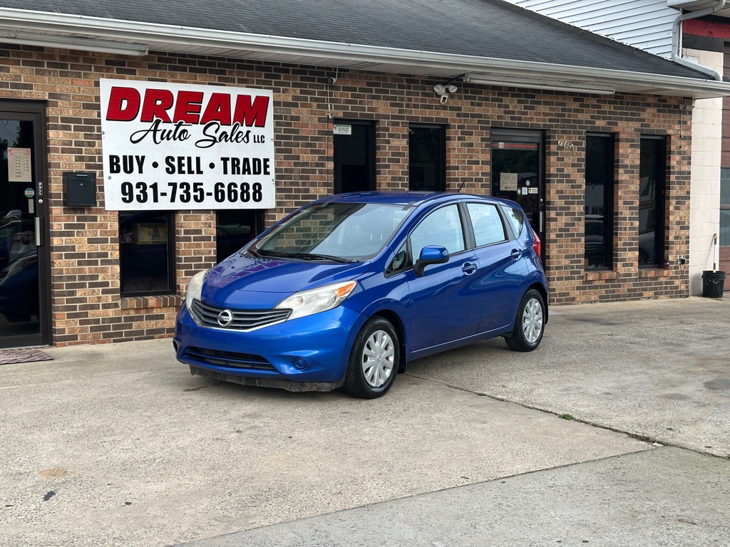 2014 Nissan Versa Image 2