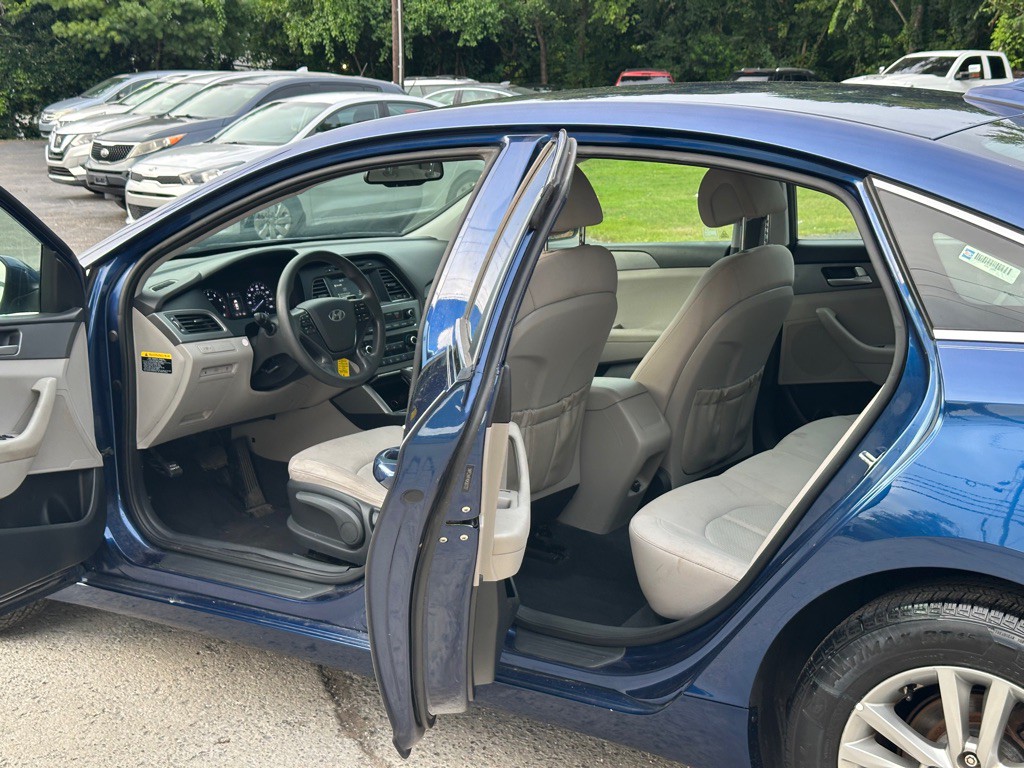 2016 Hyundai Sonata Image 9